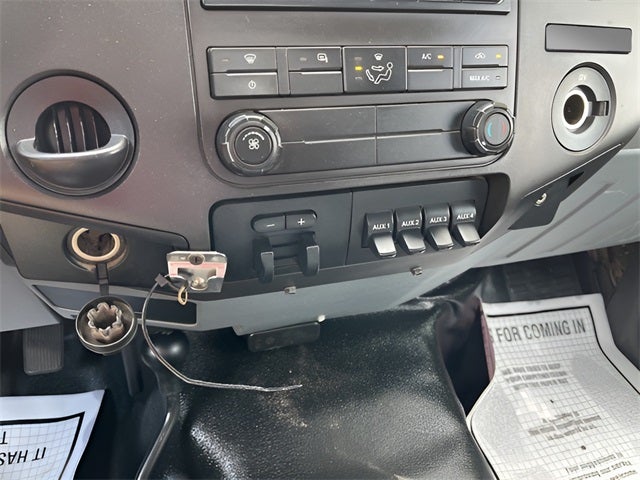 2015 Ford F-550 Chassis XL