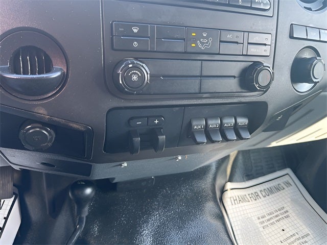 2016 Ford F-550 Chassis XL