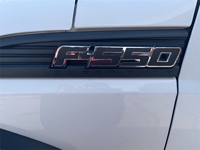 2016 Ford F-550 Chassis XL