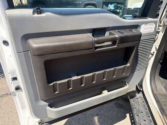 2016 Ford F-550 Chassis DRW