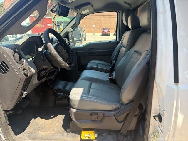 2016 Ford F-550 Chassis DRW