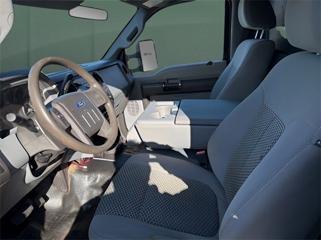 2012 Ford F-550 Chassis XL