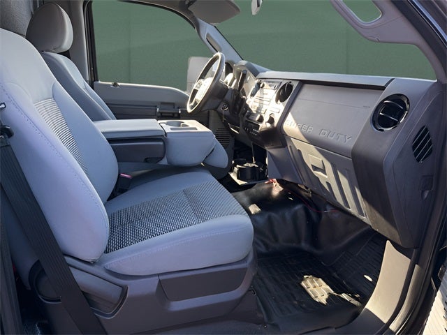 2012 Ford F-550 Chassis XL