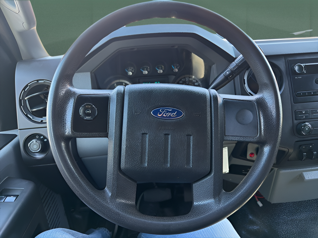 2012 Ford F-550 Chassis XL