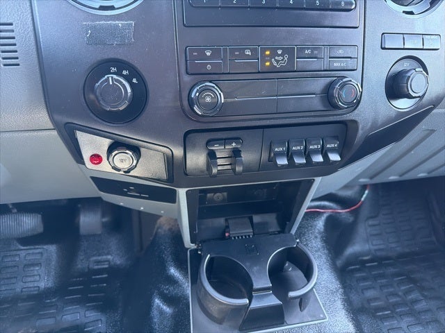 2012 Ford F-550 Chassis XL