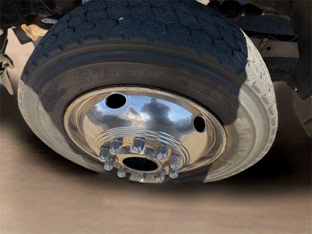 2012 Ford F-550 Chassis XL