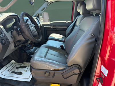 2013 Ford F-550 Chassis XL DRW
