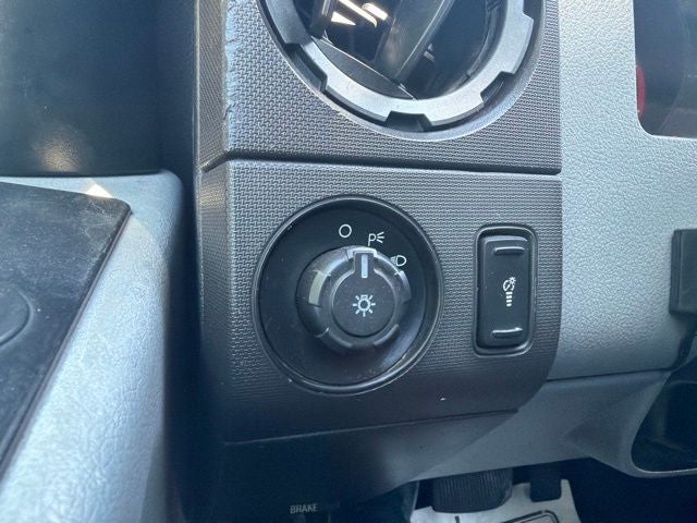 2013 Ford F-550 Chassis XL DRW