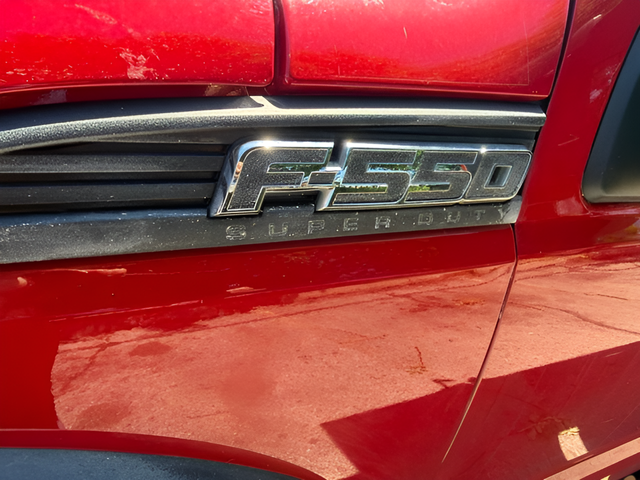 2013 Ford F-550 Chassis XL DRW
