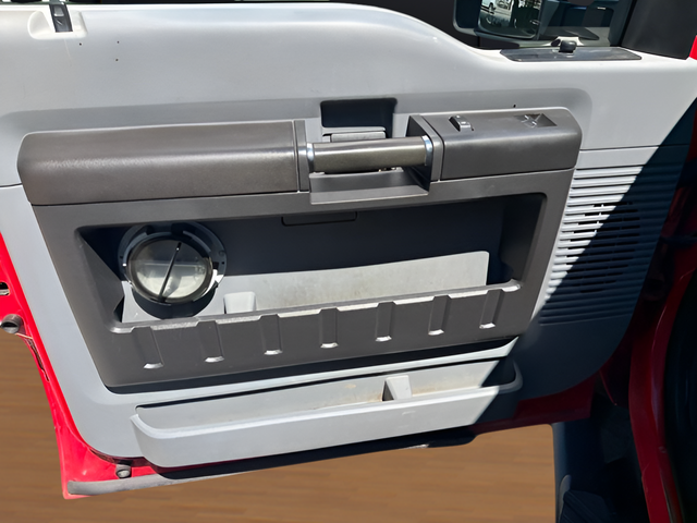 2013 Ford F-550 Chassis XL DRW