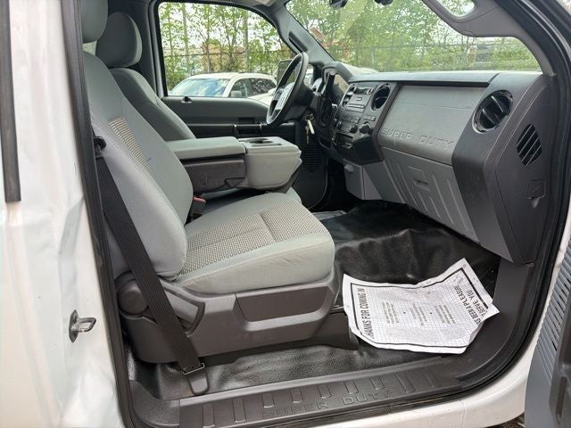 2014 Ford F-550 Chassis DRW