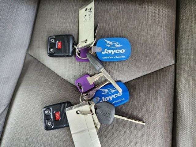 2021 Ford E-450 Cutaway Base