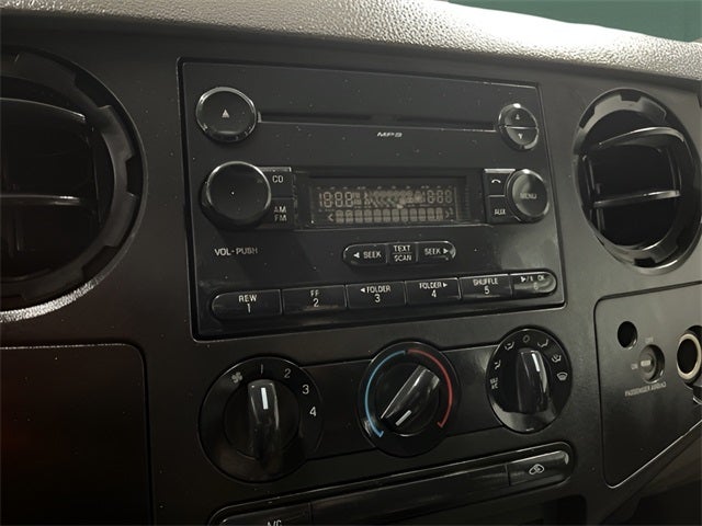 2008 Ford F-450 Chassis XL