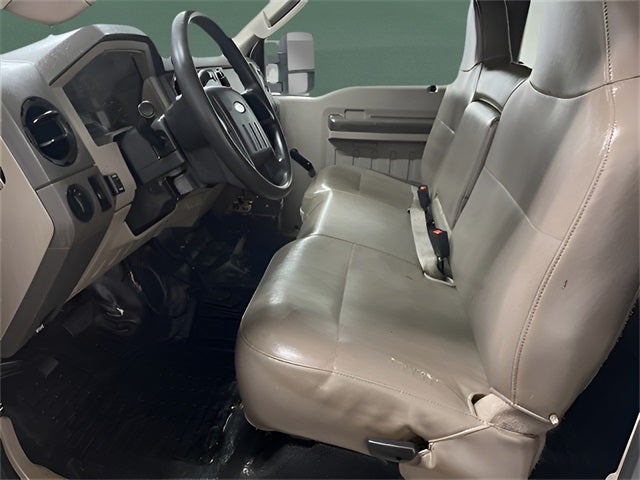 2008 Ford F-450 Chassis XL