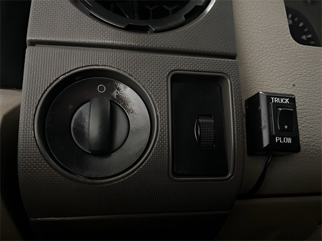 2008 Ford F-450 Chassis XL