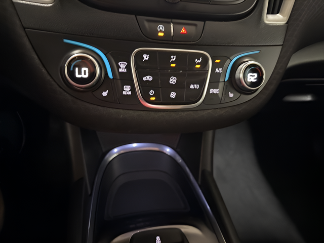 2022 Chevrolet Malibu FWD LT