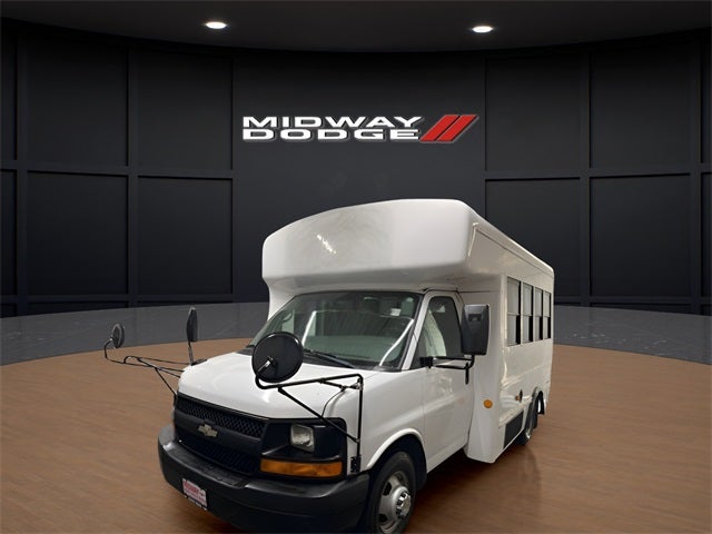 2009 Chevrolet Express Cutaway Work Van