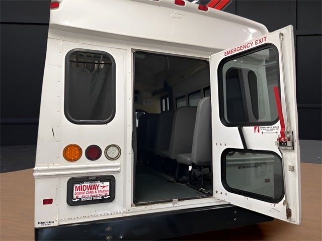 2009 Chevrolet Express Cutaway Work Van