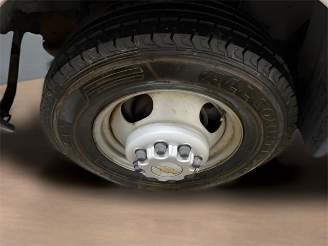 2009 Chevrolet Express Cutaway Work Van