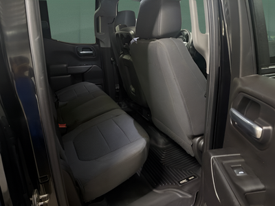 2020 Chevrolet Silverado 1500 4WD Double Cab Standard Bed Custom