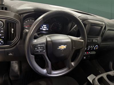 2020 Chevrolet Silverado 1500 4WD Double Cab Standard Bed Custom