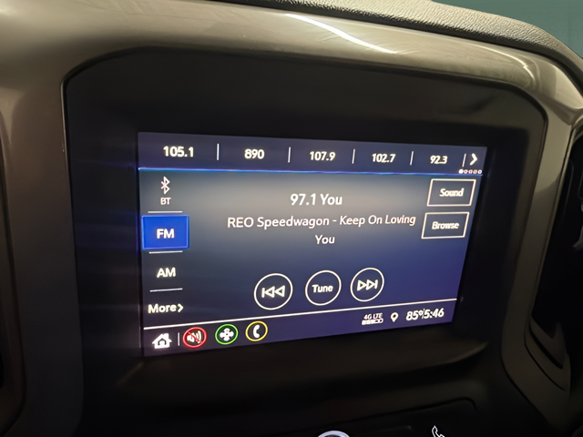 2020 Chevrolet Silverado 1500 4WD Double Cab Standard Bed Custom