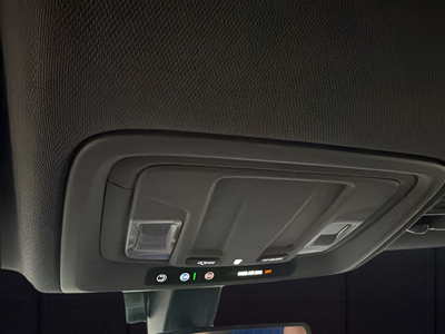 2020 Chevrolet Silverado 1500 4WD Double Cab Standard Bed Custom