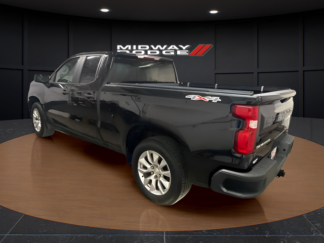 2020 Chevrolet Silverado 1500 4WD Double Cab Standard Bed Custom
