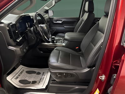2023 Chevrolet Silverado 1500 4WD Crew Cab Short Bed LTZ
