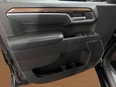 2025 Chevrolet Silverado 1500 4WD Crew Cab Standard Bed LT