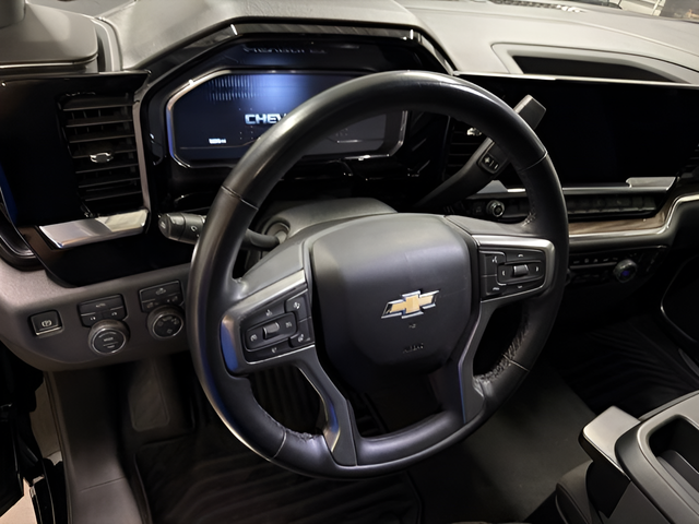 2025 Chevrolet Silverado 1500 4WD Crew Cab Standard Bed LT