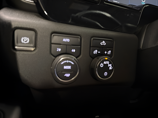 2025 Chevrolet Silverado 1500 4WD Crew Cab Standard Bed LT