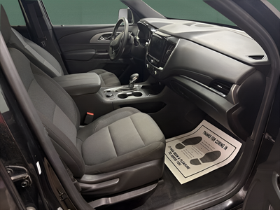2023 Chevrolet Traverse AWD LT Cloth
