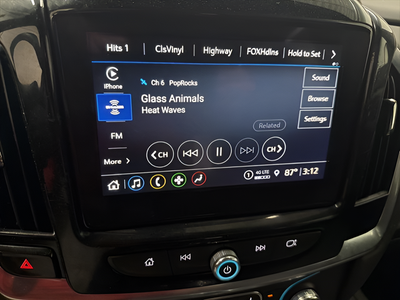 2023 Chevrolet Traverse AWD LT Cloth