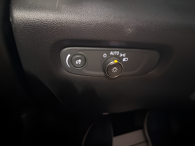 2023 Chevrolet Traverse AWD LT Cloth