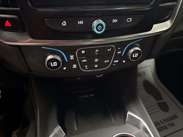 2023 Chevrolet Traverse AWD LT Cloth