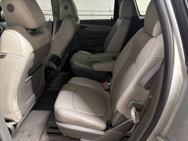 2017 Chevrolet Traverse 2LT