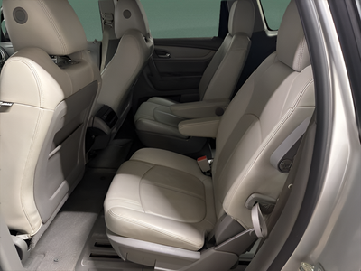 2017 Chevrolet Traverse 2LT