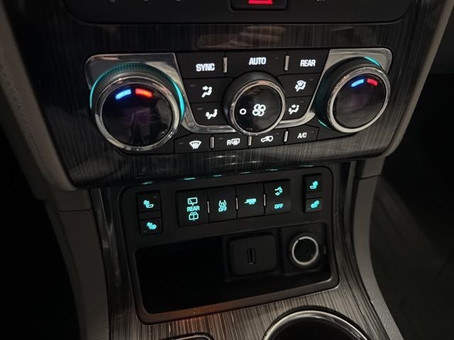 2017 Chevrolet Traverse 2LT