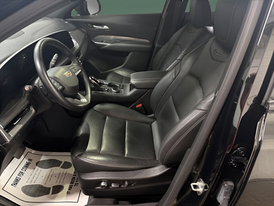 2025 Cadillac XT4 FWD Premium Luxury
