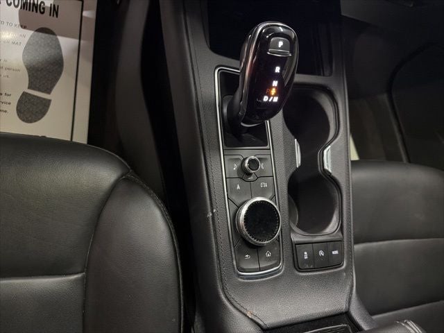 2025 Cadillac XT4 FWD Premium Luxury