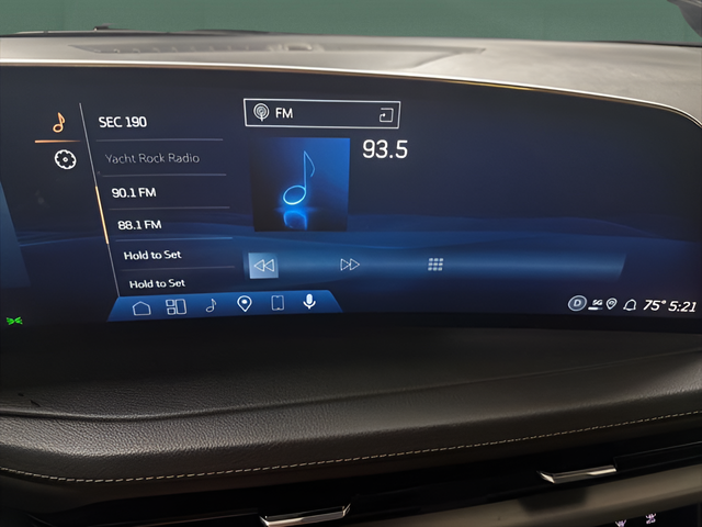 2025 Cadillac XT4 FWD Premium Luxury