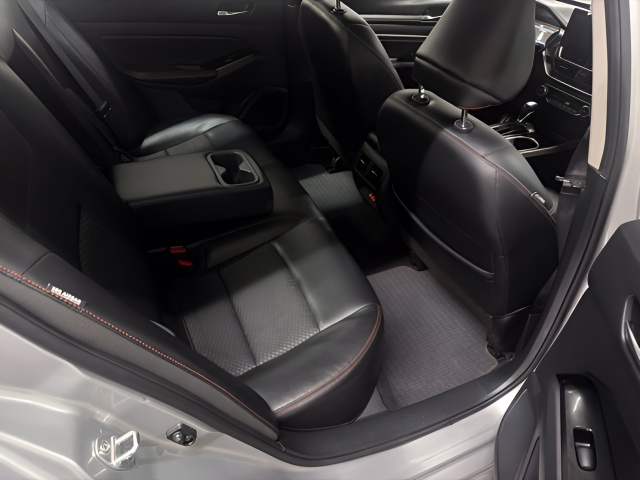 2023 Nissan Altima SR VC-Turbo FWD