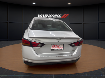 2023 Nissan Altima SR VC-Turbo FWD