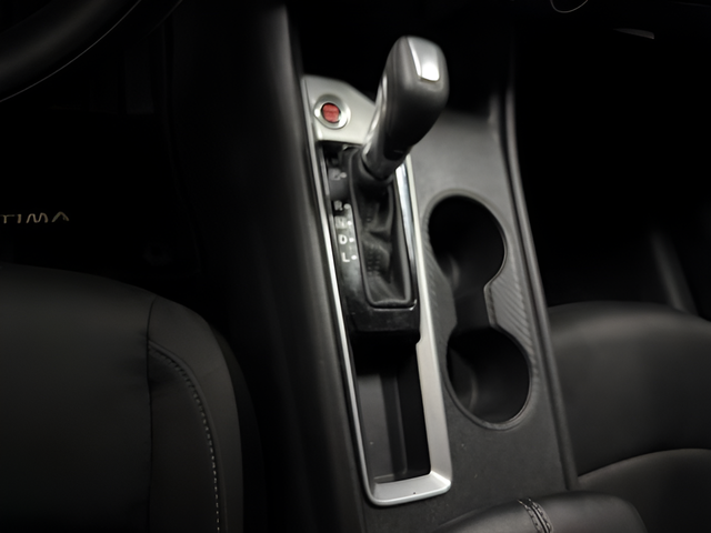 2025 Nissan Altima S FWD