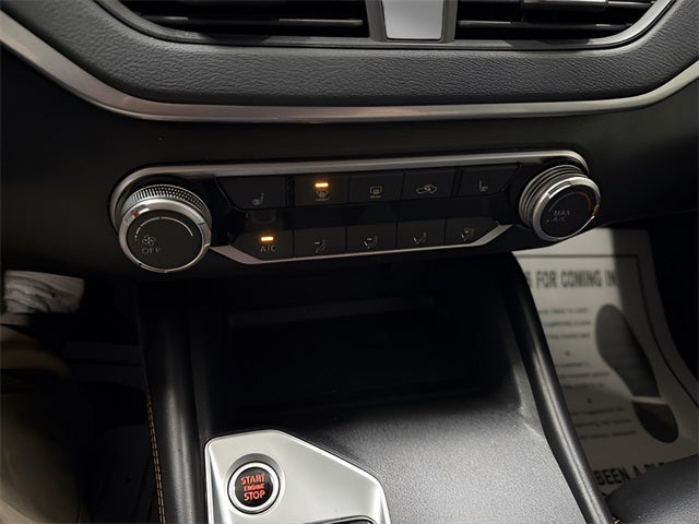 2020 Nissan Altima SR FWD