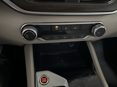 2024 Nissan Altima SV FWD