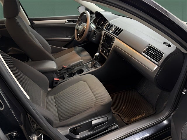 2017 Volkswagen Passat 1.8T S