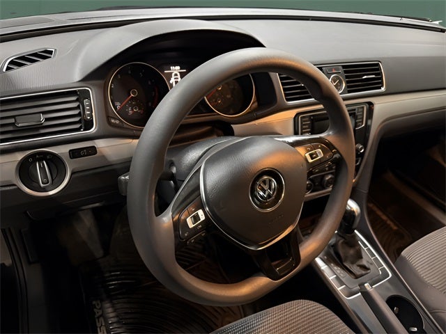 2017 Volkswagen Passat 1.8T S