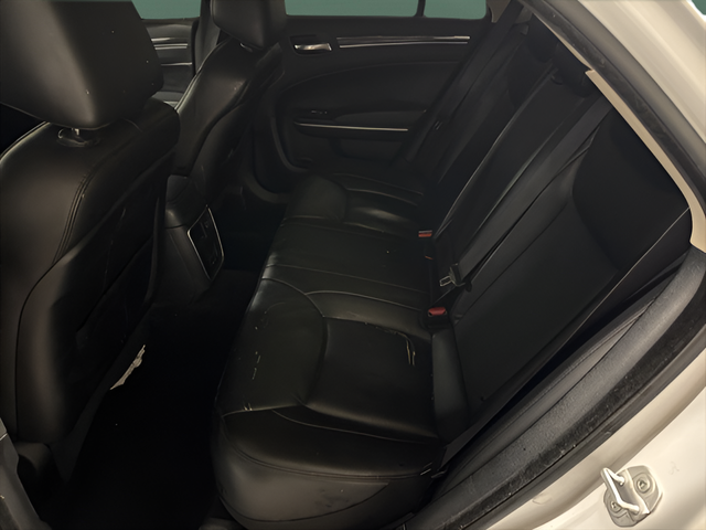 2022 Chrysler 300 Touring L